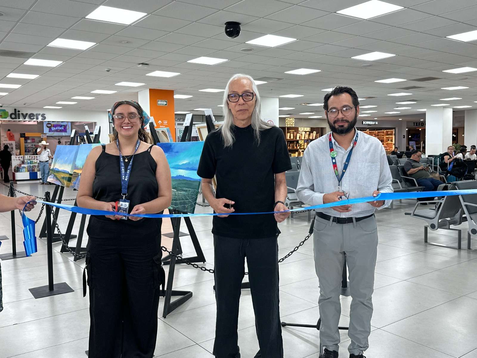 Inauguran la exposición “Horizontes Opuestos” en el Aeropuerto Internacional de Chihuahua