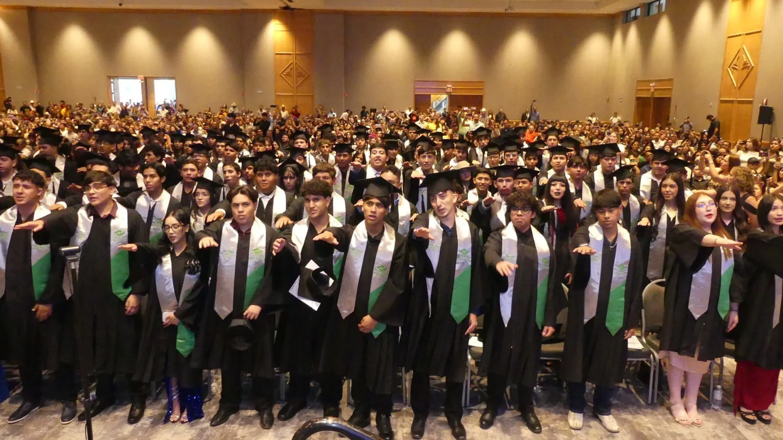 Gradúan a 430 estudiantes de Conalep Chihuahua