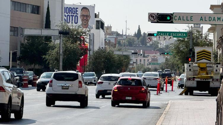 Normalistas liberan la calle 11; se regulariza circulación en el Centro de Chihuahua