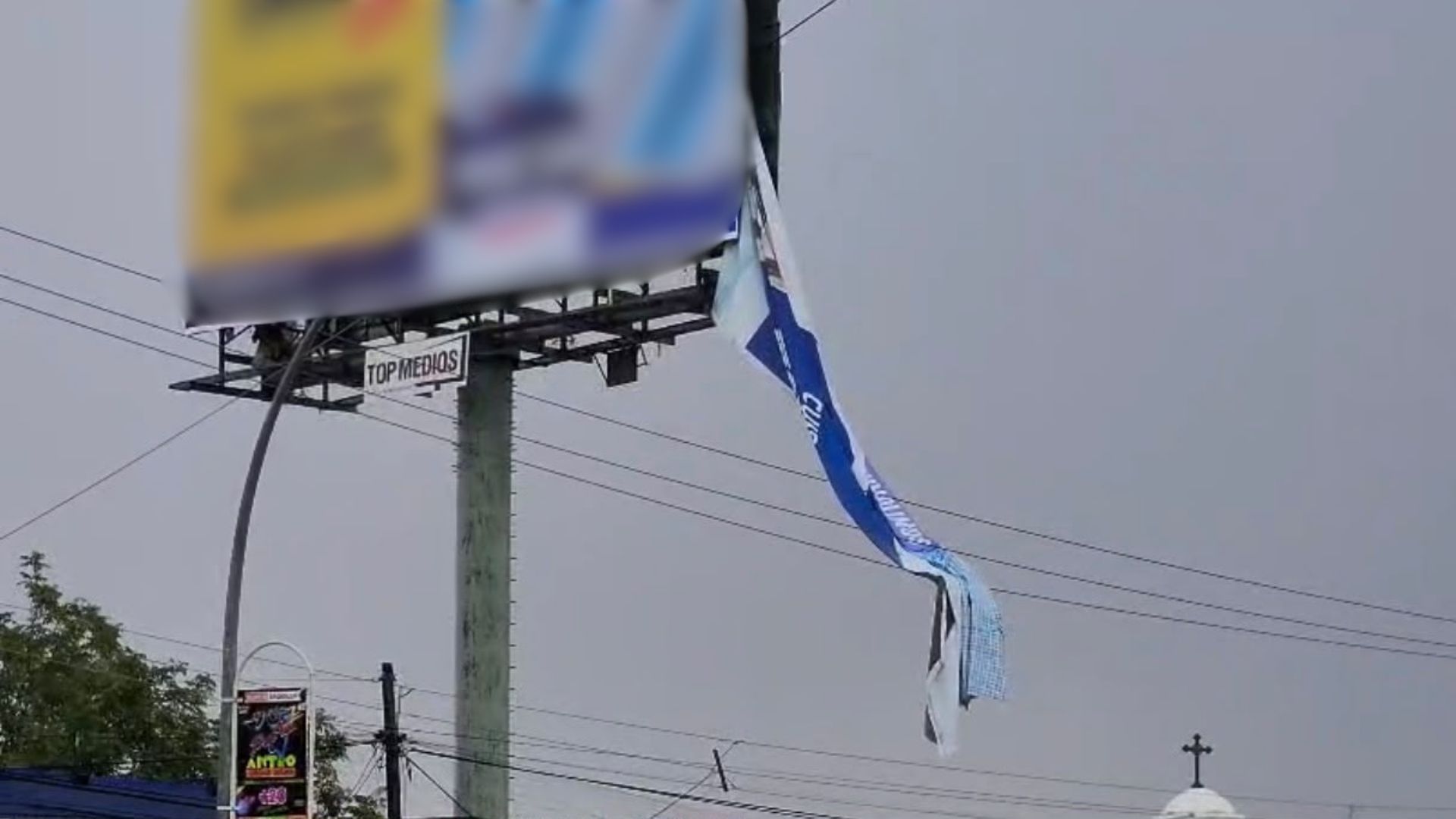 Tormenta eléctrica provoca afectaciones en Ciudad Juárez; autoridades mantienen alerta